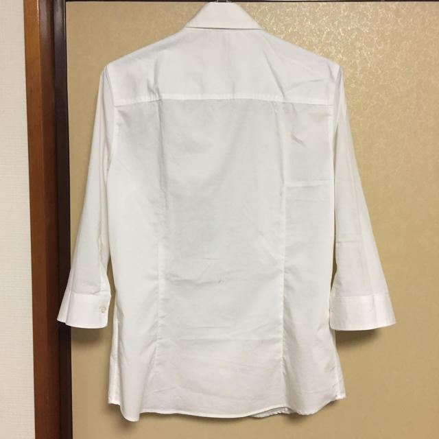 UNIQLO(ユニクロ)のUNIQLO ホワイトYシャツ 難あり レディースのトップス(シャツ/ブラウス(長袖/七分))の商品写真
