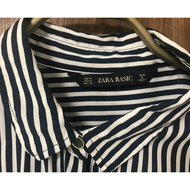 ZARA(ザラ)のプヨン様専用！！ZARA＊とろみシャツ ストライプシャツ スリット 美品 レディースのトップス(シャツ/ブラウス(長袖/七分))の商品写真