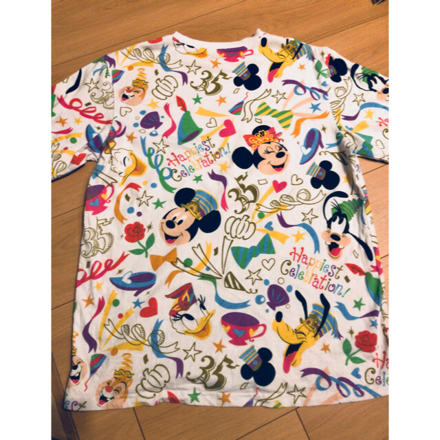 Disney(ディズニー)の35周年 ディズニーTシャツ L  エンタメ/ホビーのおもちゃ/ぬいぐるみ(キャラクターグッズ)の商品写真