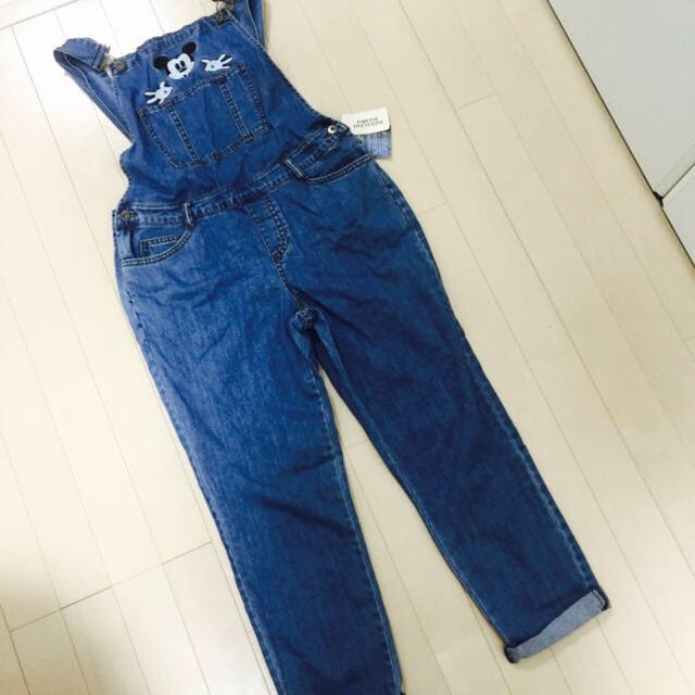 H&M(エイチアンドエム)のミッキーサロペット 新品未使用 レディースのパンツ(サロペット/オーバーオール)の商品写真