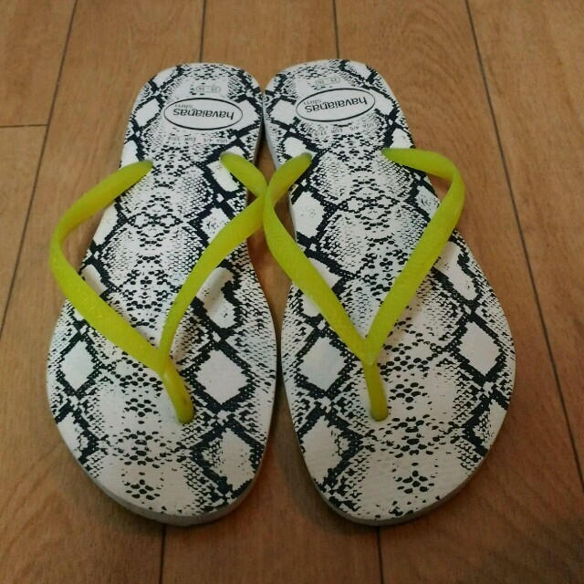 havaianas(ハワイアナス)のポニョさま専用  ハワイアナス  サンダル レディースの靴/シューズ(ビーチサンダル)の商品写真