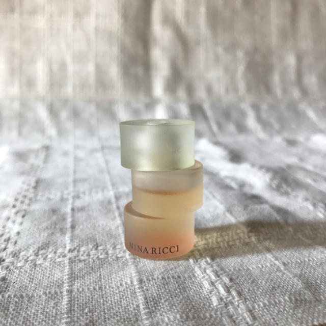 NINA RICCI(ニナリッチ)のニナリッチ香水 プルミエジュール 4ml コスメ/美容の香水(香水(女性用))の商品写真