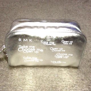 アールエムケー(RMK)のRMK シルバーポーチ 新品・未使用(ポーチ)