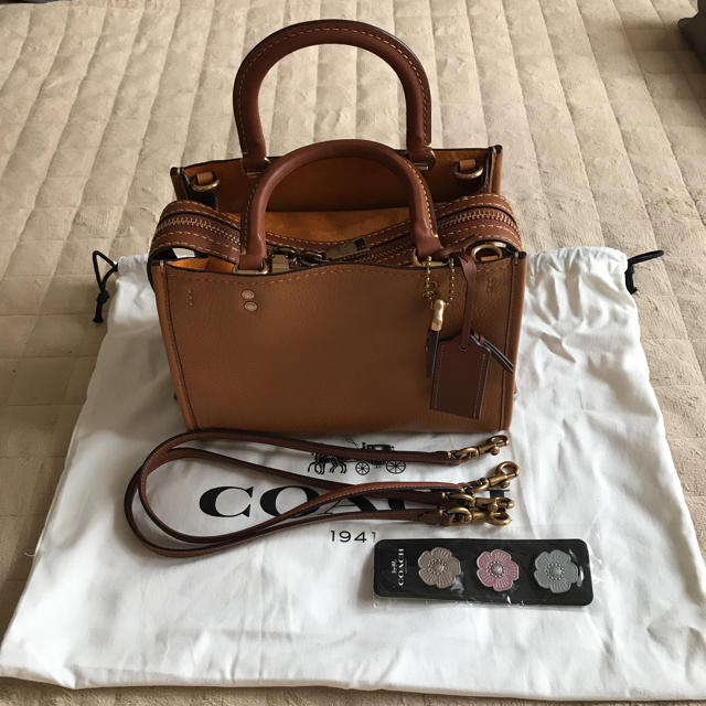 人気の春夏 新品 【 - COACH 未使用 ローグ 】coach ハンドバッグ
