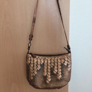 ボッテガヴェネタ(Bottega Veneta)の美品 ボッテガヴェネタ ショルダー メタリック(ショルダーバッグ)