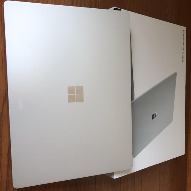 Microsoft(マイクロソフト)のなお様専用Microsoft Surface Laptop スマホ/家電/カメラのPC/タブレット(ノートPC)の商品写真