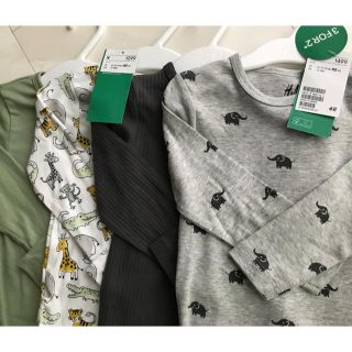 エイチアンドエム(H&M)のみるく様専用(ロンパース)