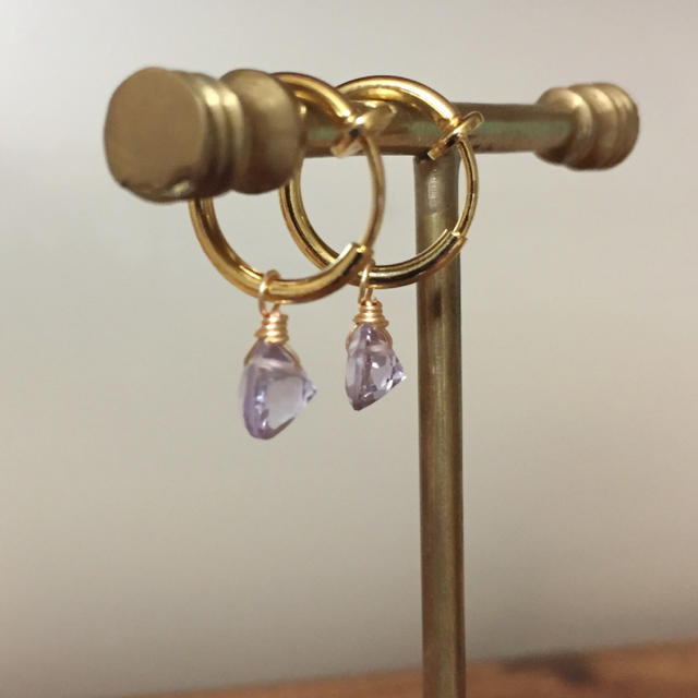 宝石質ピンクアメジストフープイヤリングor14kgfフックピアス ハンドメイドのアクセサリー(イヤリング)の商品写真