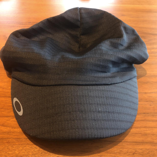 Oakley(オークリー)のオークリー帽子 メンズの帽子(キャップ)の商品写真