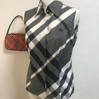 バーバリー(BURBERRY)のBurberry☆ノースリーブシャツⓂ︎(シャツ/ブラウス(半袖/袖なし))