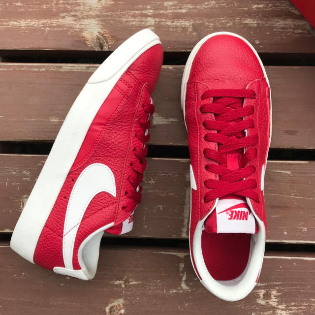 NIKE(ナイキ)の美品24 NIKE BLAZER LOW PRM ナイキ ブレザー ローW315 レディースの靴/シューズ(スニーカー)の商品写真