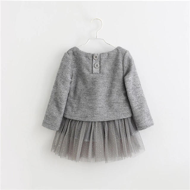 新品 ポンポンつき ニット レース ワンピース キッズ/ベビー/マタニティのキッズ服女の子用(90cm~)(ワンピース)の商品写真