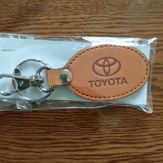 トヨタ(トヨタ)のTOYOTAキーホルダー １個(キーホルダー)