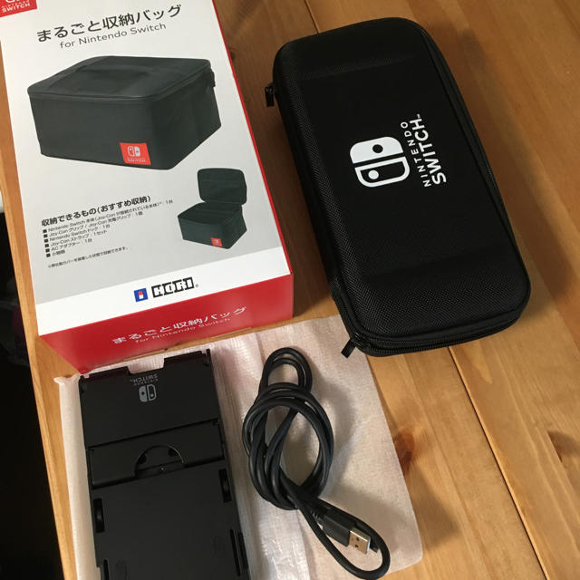 Nintendo Switch(ニンテンドースイッチ)のニンテンドースイッチのまるごと収納バッグ&ケース他 エンタメ/ホビーのゲームソフト/ゲーム機本体(その他)の商品写真