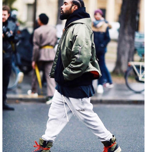 FEAR OF GOD - 【M】fog ESSENTIALS スウェットパンツ 灰 fearofgodの