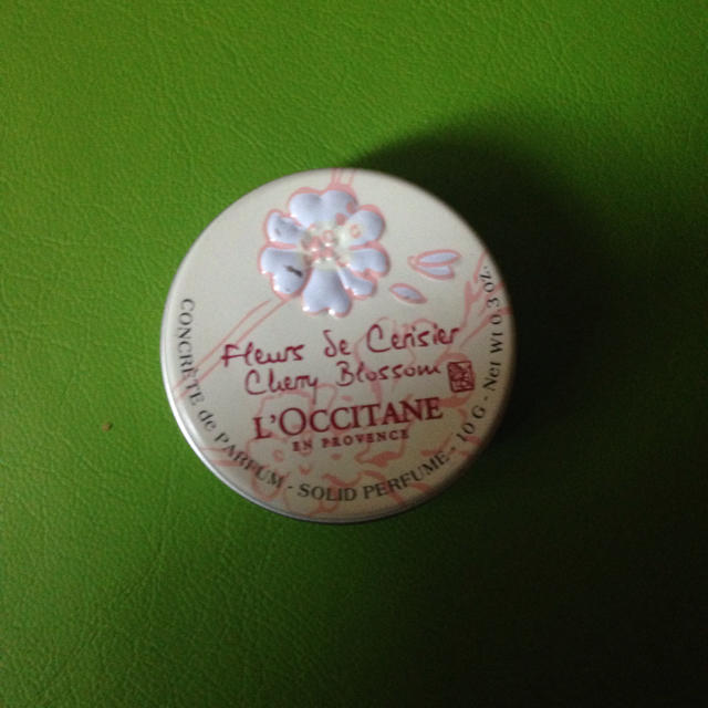L'OCCITANE(ロクシタン)のロクシタン練り香水 コスメ/美容の香水(香水(女性用))の商品写真