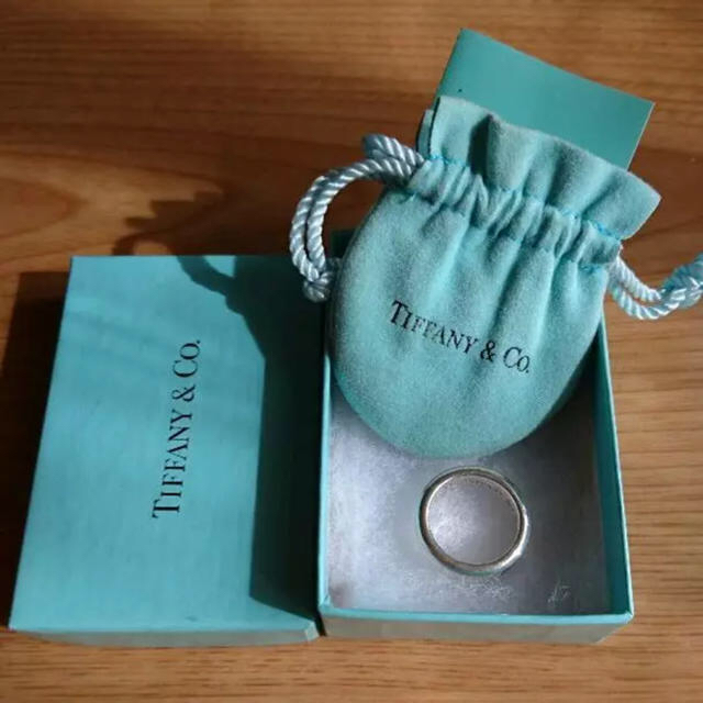 Tiffany & Co.(ティファニー)のティファニーミディアムリング11号？.+*:ﾟ+｡.☆ レディースのアクセサリー(リング(指輪))の商品写真
