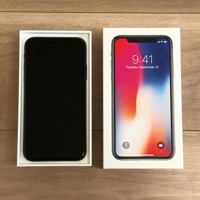 iPhone(アイフォーン)のiPhone X スペースグレイ 64GB SIMフリー スマホ/家電/カメラのスマートフォン/携帯電話(スマートフォン本体)の商品写真