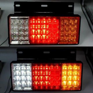 テールランプ トラック LED 44連 12V 24V 左右セット(トラック・バス用品)