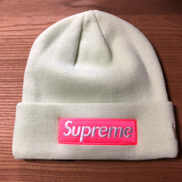 Supreme(シュプリーム)の新品 値段交渉ok Supreme x NewEra BoxLogo ビーニー  メンズの帽子(ニット帽/ビーニー)の商品写真