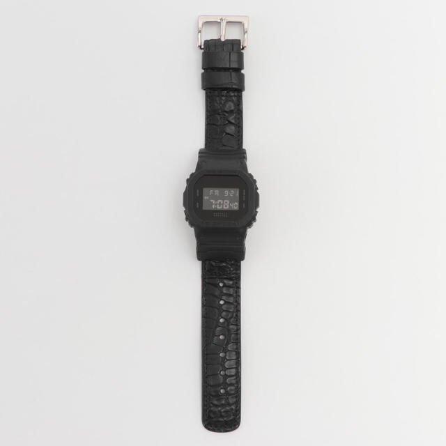 G-SHOCK(ジーショック)のG-SHOCK BARNEYS NEWYORK アリゲーターベルト クーポン付き メンズの時計(腕時計(デジタル))の商品写真