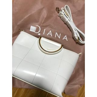 ダイアナ(DIANA)のダイアナ ハンドバッグ ホワイト(ハンドバッグ)