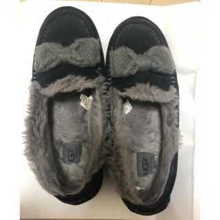 アグ(UGG)のugg リボンモカシン サイズ8(スリッポン/モカシン)