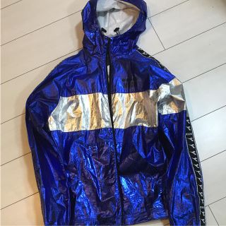 エムエスジイエム(MSGM)のMSGM×diadoraのメタリック ウィンドブレーカー (ナイロンジャケット)