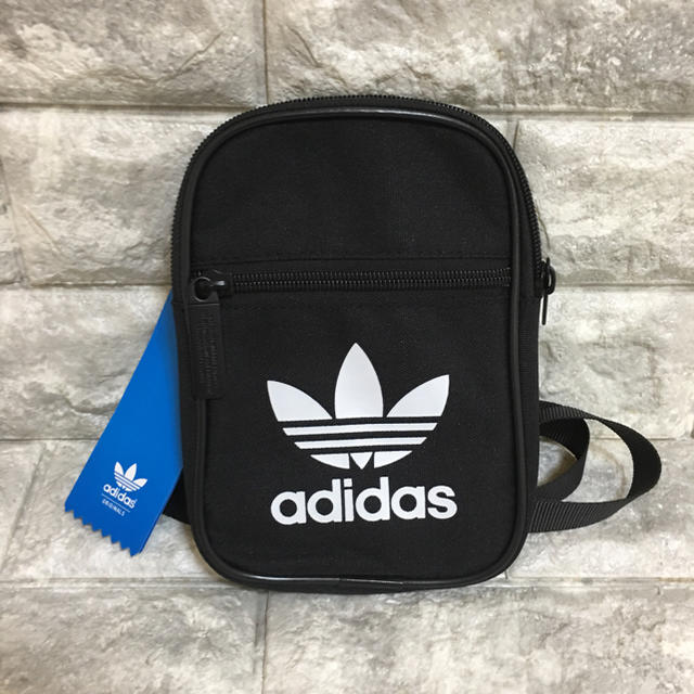 adidas(アディダス)の【 adidas アディダス 】ショルダーバッグ ウエストポーチ ★送料無料！  レディースのバッグ(ボディバッグ/ウエストポーチ)の商品写真