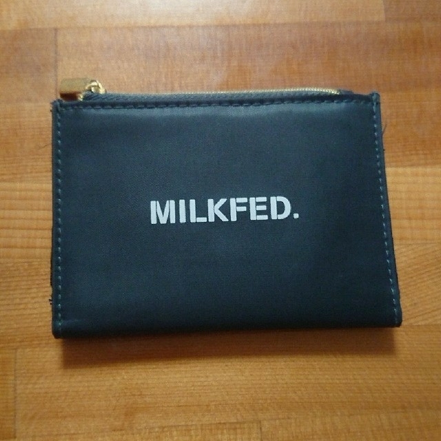 MILKFED.(ミルクフェド)のmini ミッキーマウス ミニ財布 レディースのファッション小物(財布)の商品写真