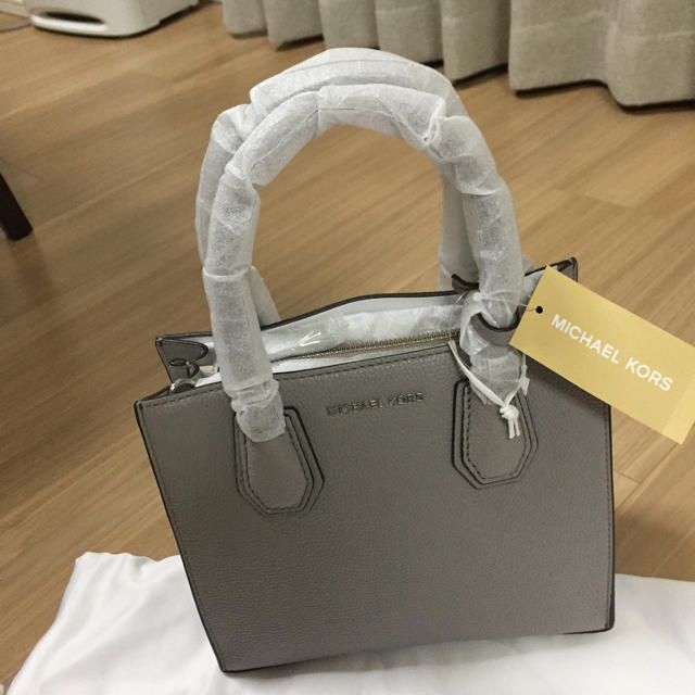 Michael Kors(マイケルコース)のyuto0101様専用【新品タグ付き】マイケルコース  マーサー レディースのバッグ(ショルダーバッグ)の商品写真