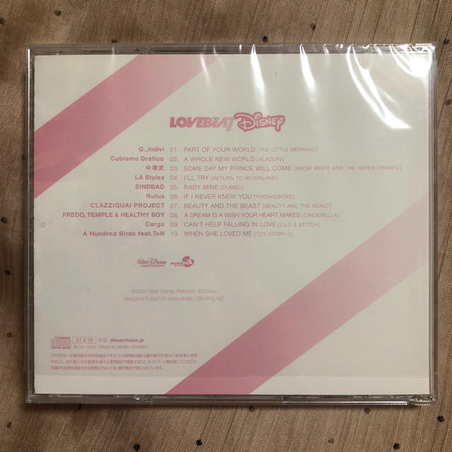 Disney(ディズニー)のLOVEBEAT Disney   *̣̩⋆̩*      Q;indivi エンタメ/ホビーのCD(ポップス/ロック(洋楽))の商品写真