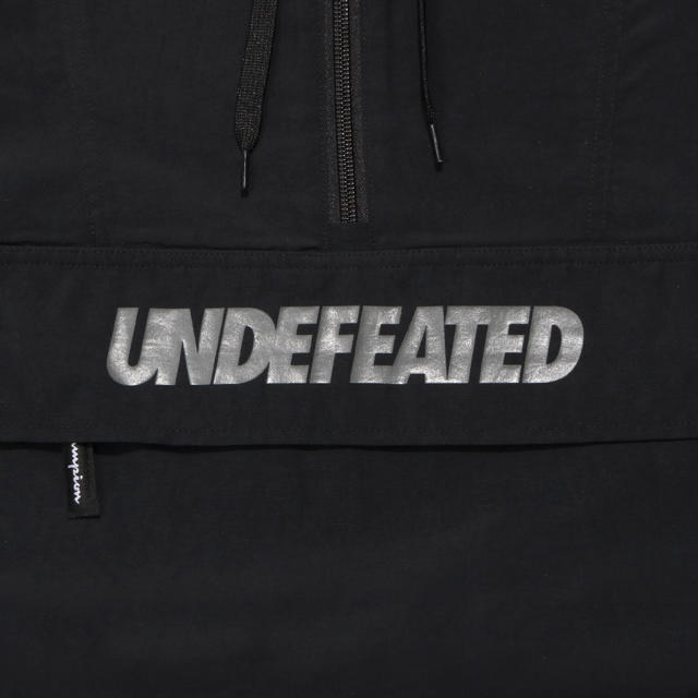 UNDEFEATED(アンディフィーテッド)の【送込定価以下】UNDEFEATED CHAMPION ANORAK アノラック メンズのジャケット/アウター(ナイロンジャケット)の商品写真