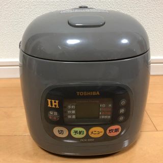 トウシバ(東芝)のTOSHIBA 炊飯器 3合    ＊10月5日に削除します＊(炊飯器)