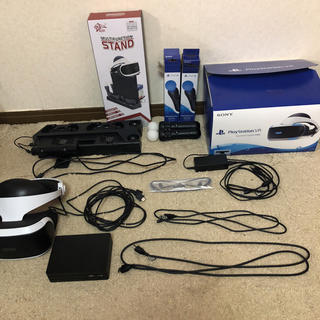 プレイステーションヴィーアール(PlayStation VR)のPSVR新型(CUHJー16003)＋モーションコントローラー2本＋スタンド付き(家庭用ゲーム機本体)