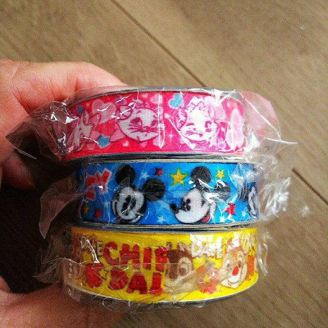 Disney(ディズニー)のディズニー リボン 3本セット エンタメ/ホビーのおもちゃ/ぬいぐるみ(キャラクターグッズ)の商品写真