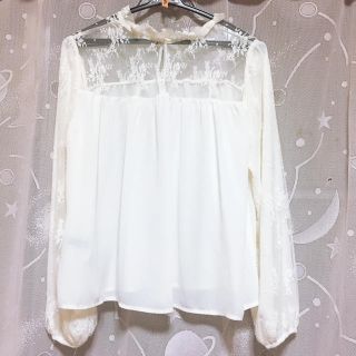 ダブルクローゼット(w closet)の未使用  シフォンブラウス  w closet(シャツ/ブラウス(長袖/七分))