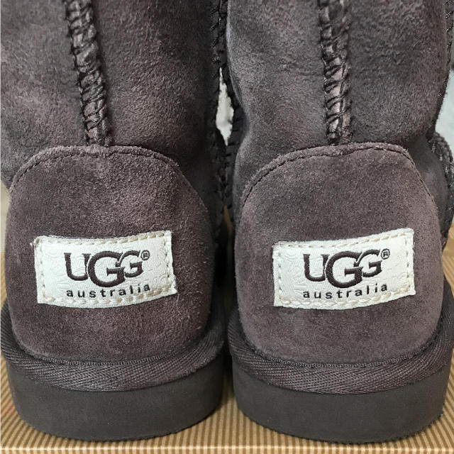 UGG(アグ)のUGG ブーツ キッズ 2 キッズ/ベビー/マタニティのキッズ靴/シューズ(15cm~)(ブーツ)の商品写真