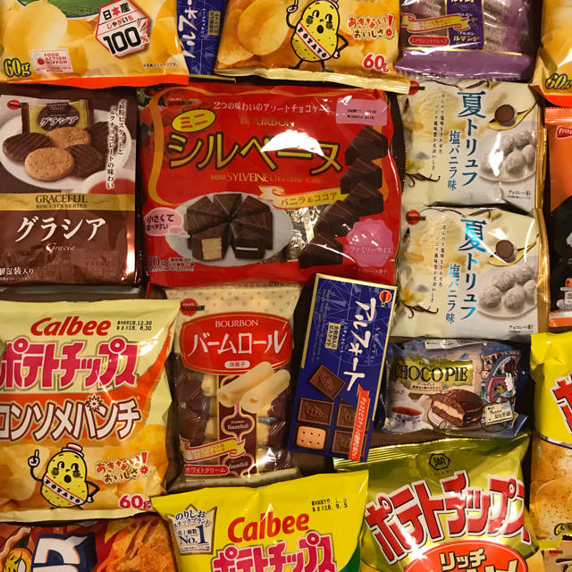 お菓子詰め合わせ 大量 食品/飲料/酒の食品(菓子/デザート)の商品写真