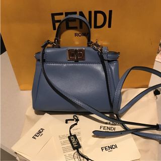 フェンディ(FENDI)の3日までの出品☆正規品♡フェンディ♡ピーカブー ♡マイクロ(ショルダーバッグ)