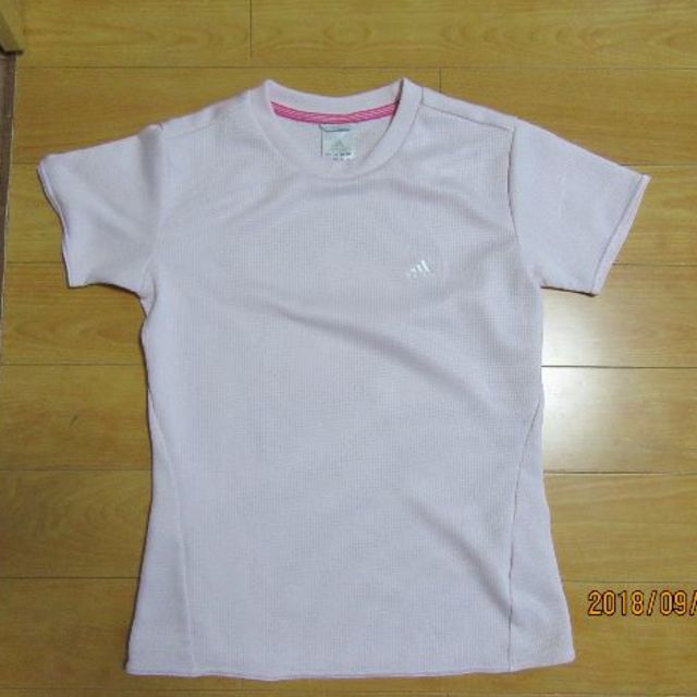 adidas(アディダス)のレディース　スポーツＴシャツ　Ｍ　アディダス　美品　白～ピンク レディースのトップス(Tシャツ(半袖/袖なし))の商品写真
