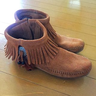 ミネトンカ(Minnetonka)のMINNETONKA ショートブーツ 新作 ７(スリッポン/モカシン)