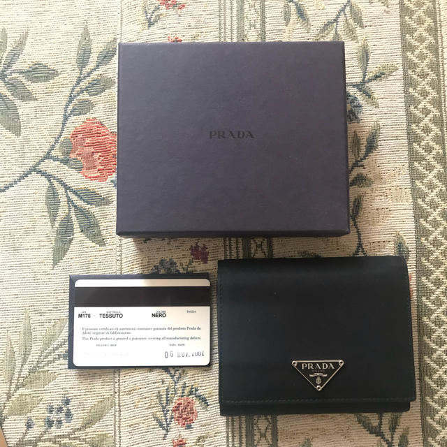 PRADA 財布