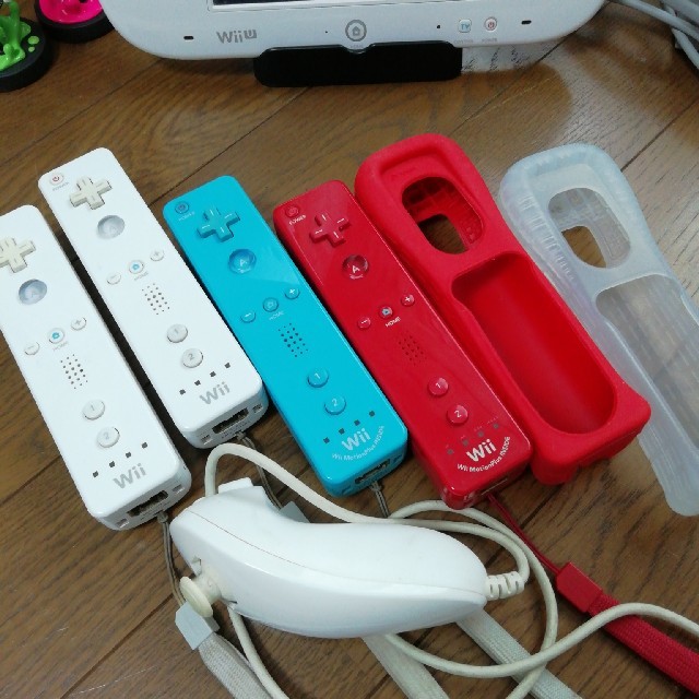 Wii U(ウィーユー)のWiiU　スプラトゥーンセット美品 エンタメ/ホビーのゲームソフト/ゲーム機本体(家庭用ゲーム機本体)の商品写真
