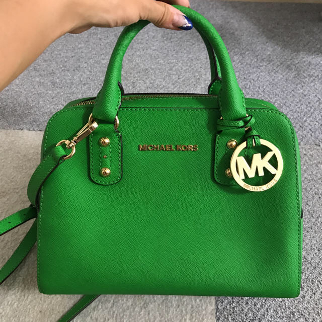 Michael Kors 緑ハンドバック❤️ | hartwellspremium.com