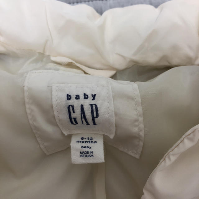 babyGAP(ベビーギャップ)のKANA様専用ギャプベビー 中綿ベスト キッズ/ベビー/マタニティのベビー服(~85cm)(その他)の商品写真