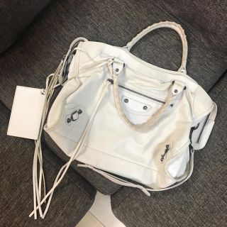 バレンシアガバッグ(BALENCIAGA BAG)の最終値下げ！BALENCIAGA トート(ハンドバッグ)