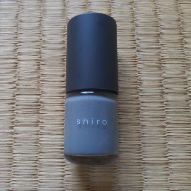 shiro(シロ)のshiroネイル コスメ/美容のネイル(マニキュア)の商品写真