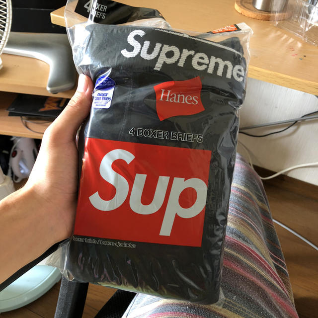 Supreme(シュプリーム)のsupreme hanes パンツ メンズのアンダーウェア(ボクサーパンツ)の商品写真