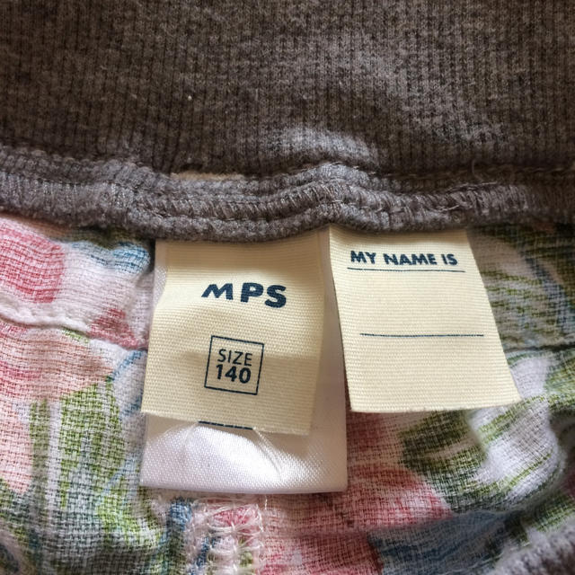 MPS(エムピーエス)のショートパンツ 140 キッズ/ベビー/マタニティのキッズ服女の子用(90cm~)(パンツ/スパッツ)の商品写真